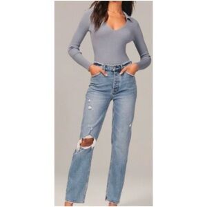 Abercrombie and Fitch Distressed Dad Jeans | women’s size 26R curve love